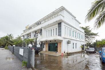 هتل Mawar Villa