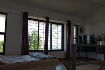 בית מלון כפרי Walnut Villa