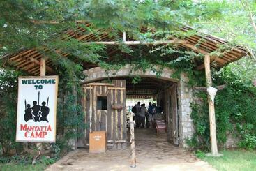 هتل Manyatta Camp