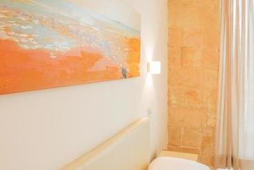 تختخواب و صبحانه La Bella Lecce Rooms