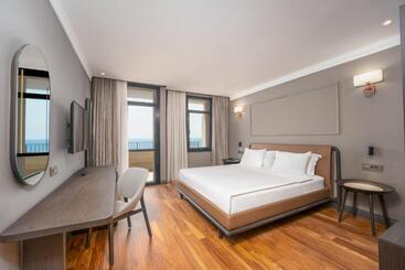 Adora Hotel & Resort