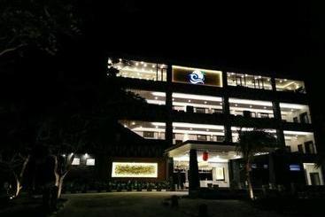 هتل Bintan Pearl Beach Resort
