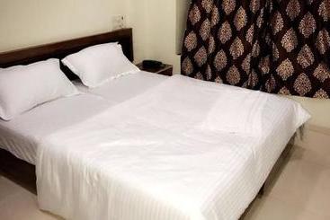 هتل Akshara Residency