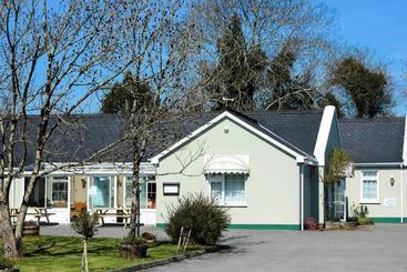 The Rose Garden Bed & Breakfast And Cafe