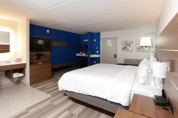 هتل Holiday Inn Express & Suites Tempe By Ihg