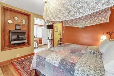 هتل The Australian Walkabout Inn Bed & Breakfast
