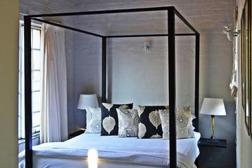 Kruger River Villas  Treetop Loft