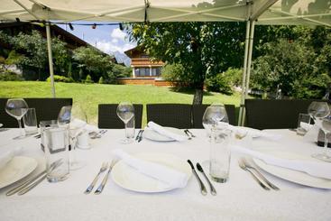 هتل Park Chalet Residence