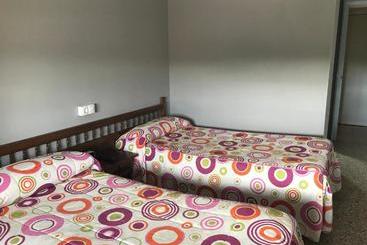 هتل Hostal San Miguel