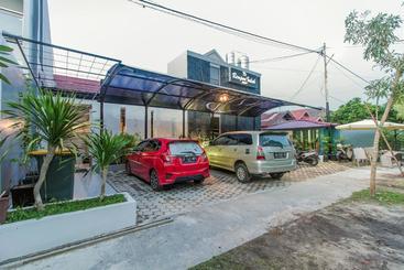 هتل Reddoorz Near Universitas Muhammadiyah Palangkaraya