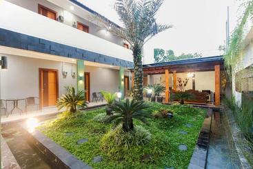 هتل Reddoorz Near Universitas Muhammadiyah Palangkaraya