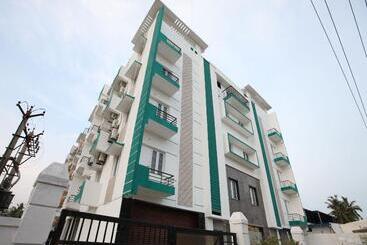בית מלון כפרי Nexstay Star Holiday Inn