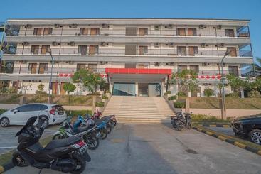 پانسیون Reddoorz Near Living Plaza Balikpapan