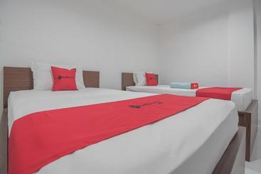 پانسیون Reddoorz Near Living Plaza Balikpapan