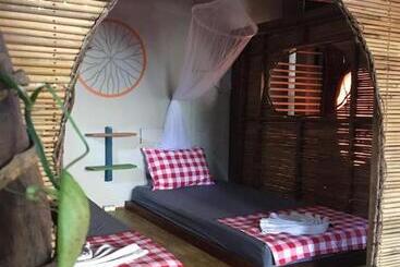 تختخواب و صبحانه Sunrise Lodge & Lounge