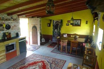 تختخواب و صبحانه Casa Tranquila