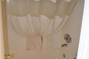 هتل Hill Country Inn And Suite