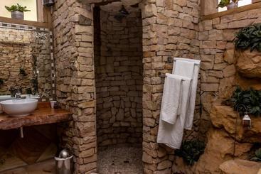 تختخواب و صبحانه Tuishuis Lodge