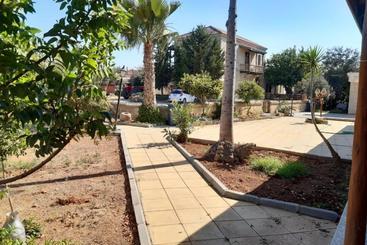 تختخواب و صبحانه Karpaz Stone House
