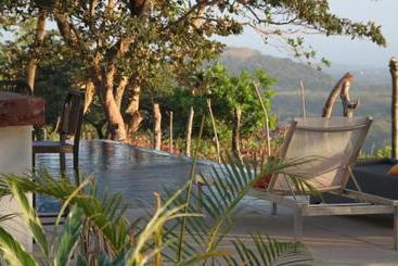 تختخواب و صبحانه La Maracuya Panama