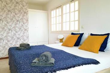 تختخواب و صبحانه Casa Blu Guesthouse   Maison D Hôtes