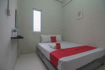 پانسیون Reddoorz @ Jalan Pelita Batam