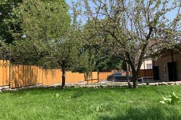 پانسیون Guest House Nauka#81