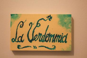 تختخواب و صبحانه Belice Rooms