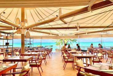 هتل Sealife Resort & Spa