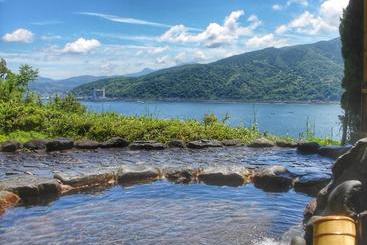 ホテル Cocorone Lodge And Spa