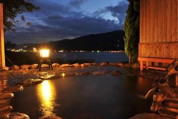 هتل Cocorone Lodge And Spa