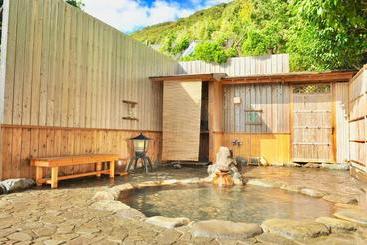 هتل Cocorone Lodge And Spa