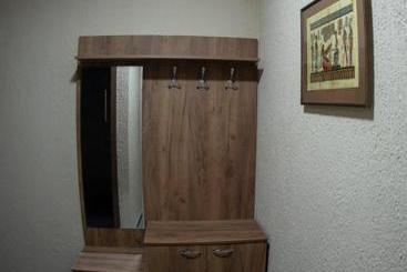 هتل Dionis Rooms & Apartments