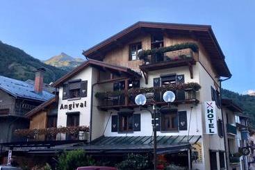 هتل Hôtel Restaurant Angival   Chambres Et Appartement