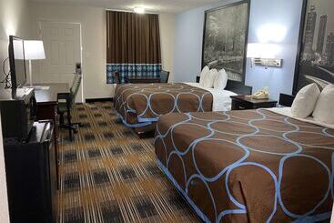 فندق Super 8 By Wyndham Covington
