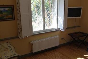 تختخواب و صبحانه Spinabella Home
