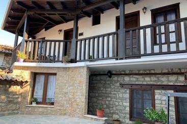 پانسیون Guest House Genti