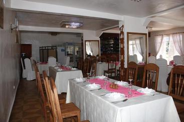 هتل Hôtel Restaurant La Piscine Escapade Ambositra