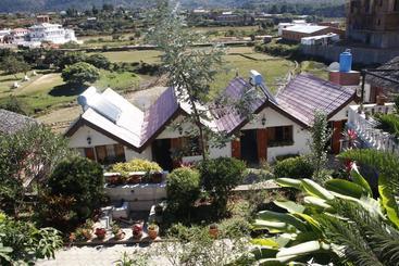 هتل Hôtel Restaurant La Piscine Escapade Ambositra