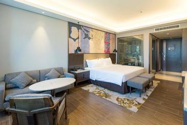 هتل Millennium  Zunyi