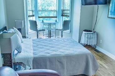 پانسیون Sunpac Lofts