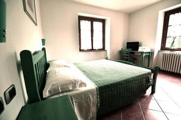 هتل Agriturismo Ca  Del Sartu