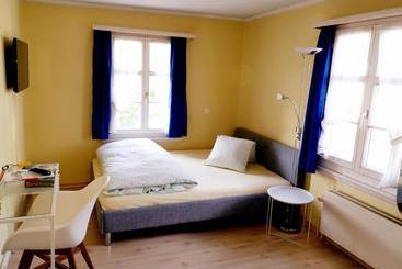 בית מלון כפרי Gasthaus Rössli