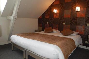 בית מלון כפרי Hôtel L Espérance Vitré