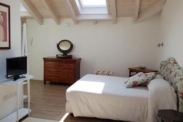 پانسیون De Piante Guest