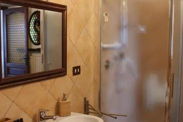 تختخواب و صبحانه Le Coste