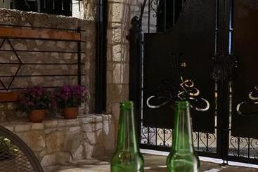 Old Town Hotel Dhermi
