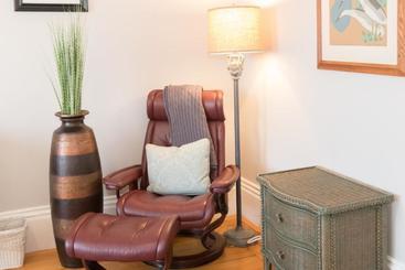Hotel Captain Freeman Inn
