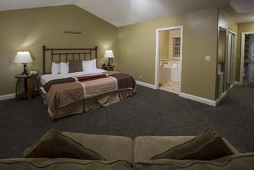 هتل Carmel River Inn