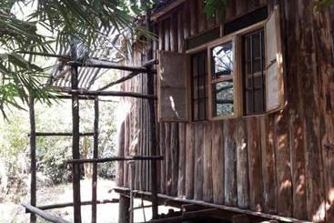 هتل Nyasi Eco Resort Kajjansi
